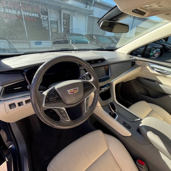 2018 Cadillac XT5 Luxury