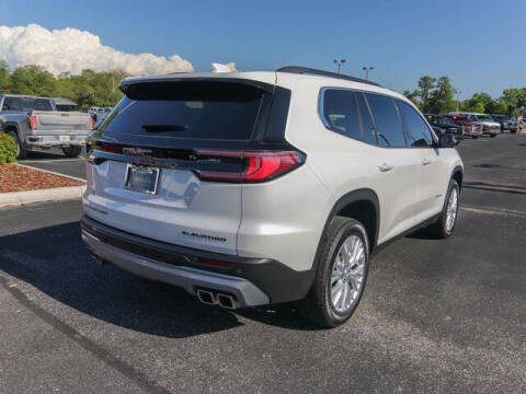 2024 GMC Acadia Elevation