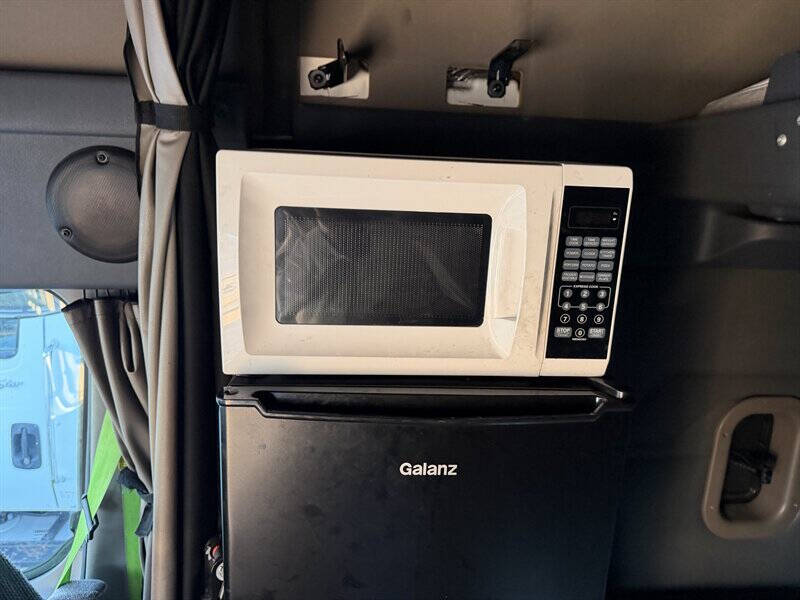 2017 Freightliner Cascadia