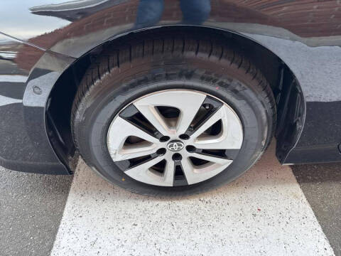 2018 Toyota Prius Two