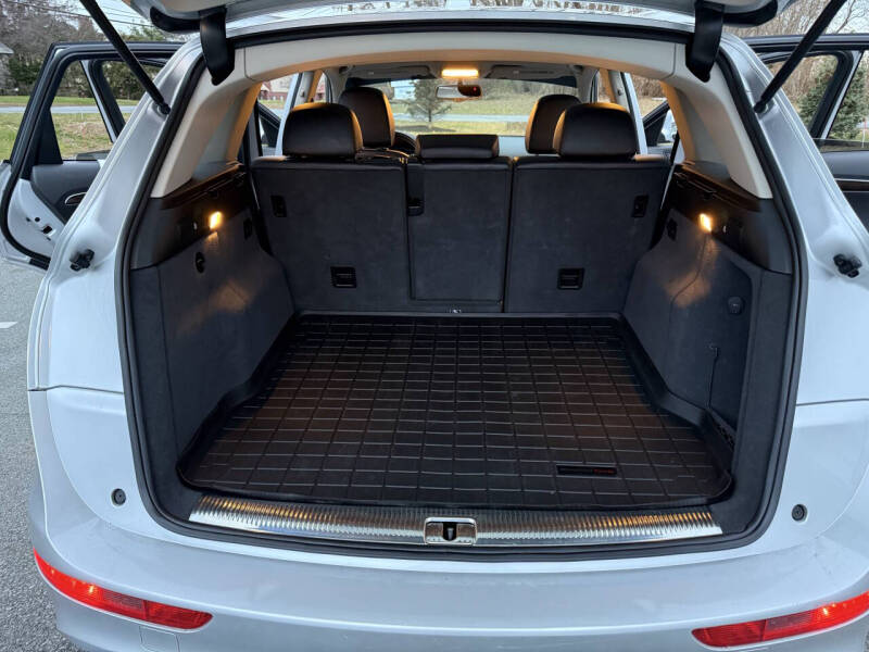 2012 Audi Q5 3.2 quattro Premium Plus