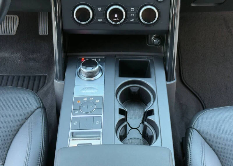 2019 Land Rover Discovery SE