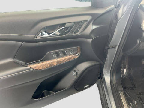 2022 GMC Acadia Denali