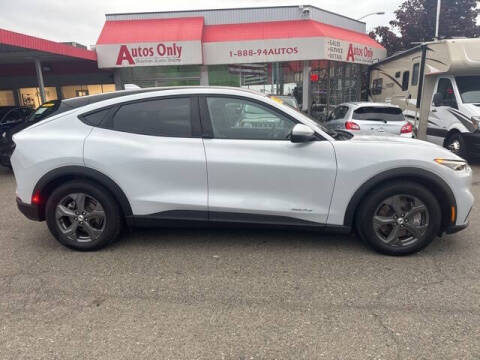 2022 Ford Mustang Mach-E Select