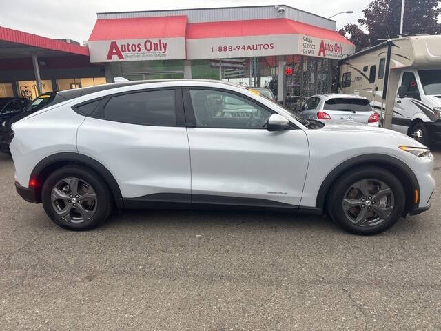 2022 Ford Mustang Mach-E Select