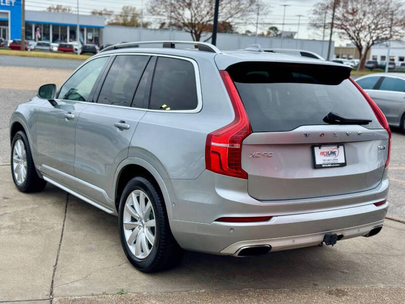 2017 Volvo XC90 T6 Momentum