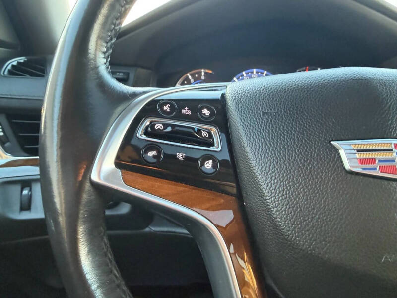 2016 Cadillac Escalade Luxury Collection