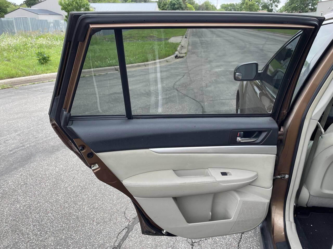 2011 Subaru Outback for sale at Twin Cities Auctions in Elk River, MN