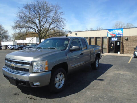 2007 Chevrolet Silverado 1500 for sale at Liberty Auto Show in Toledo OH