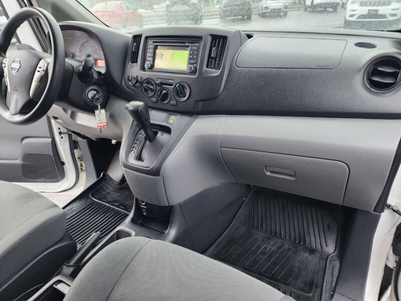 2019 Nissan NV200 SV