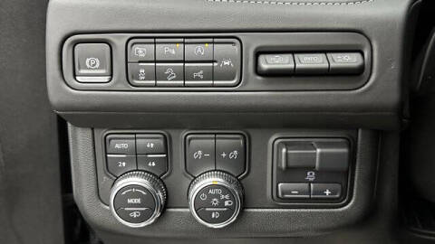 2024 GMC Yukon XL Denali Ultimate