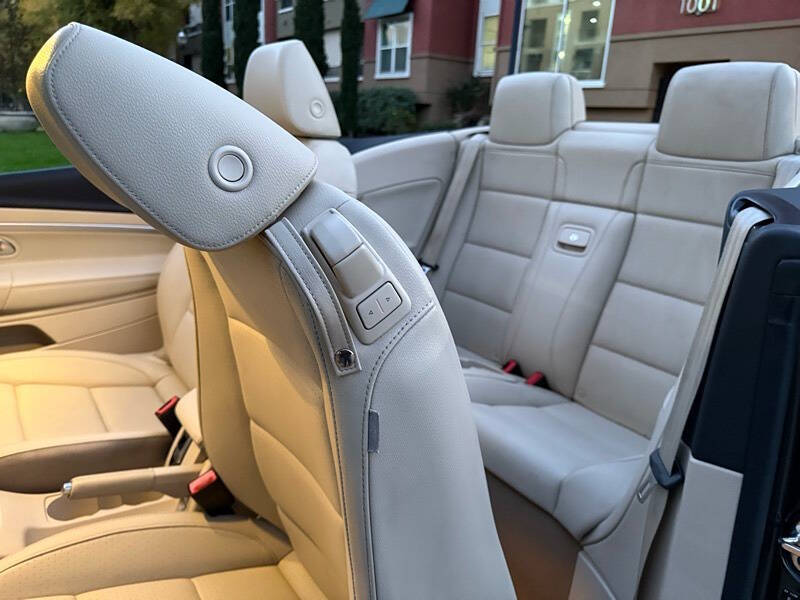 2012 Volkswagen Eos Komfort SULEV