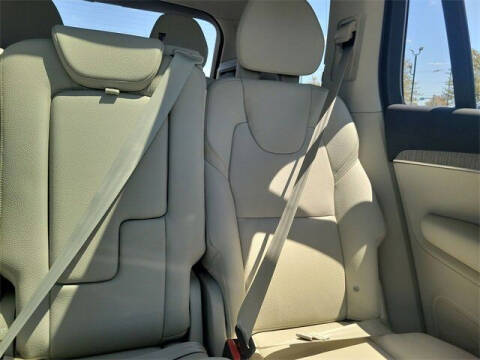 2024 Volvo XC90 B5 Plus Bright Theme