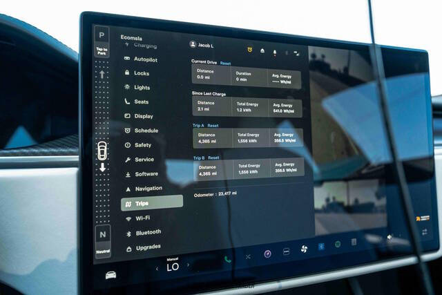 2022 Tesla Model S Plaid