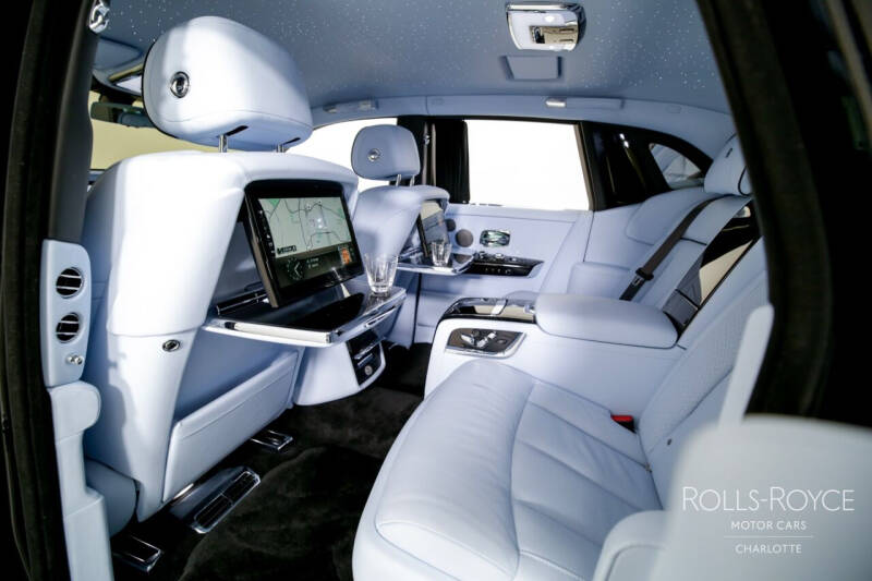 2024 Rolls-Royce Phantom