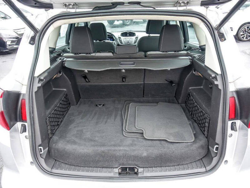 2015 Ford C-MAX Hybrid SE