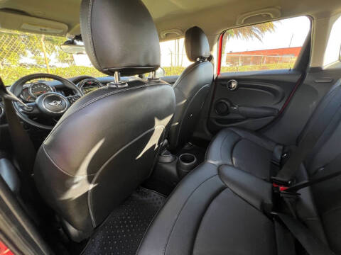 2016 MINI Hardtop 4 Door Cooper