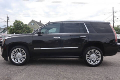 2017 Cadillac Escalade Platinum