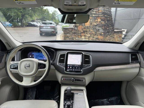 2023 Volvo XC90 B6 Core