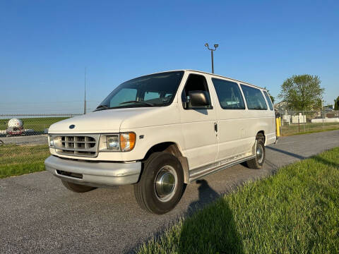 2000 Ford E-350 for sale at Suburban Auto Sales in Atglen PA