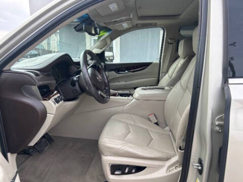 2015 Cadillac Escalade Luxury