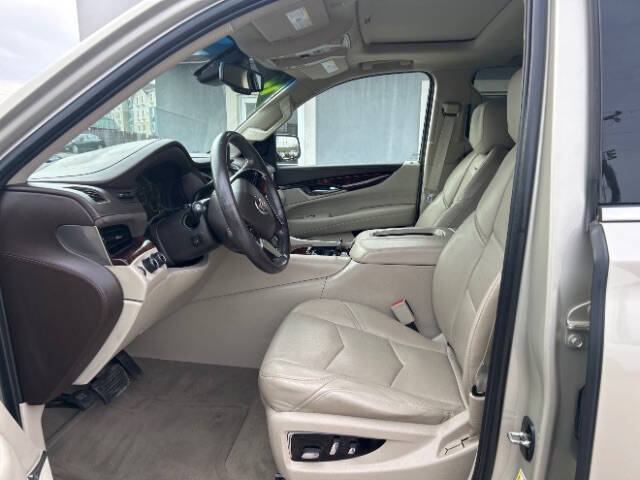 2015 Cadillac Escalade Luxury