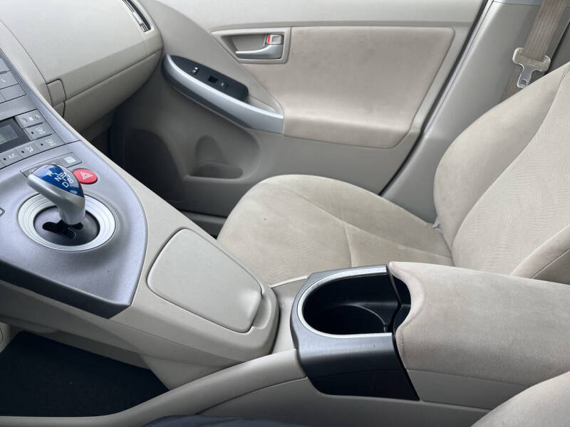 2012 Toyota Prius Two