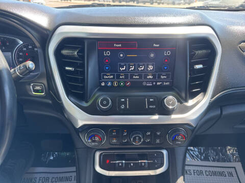 2023 GMC Acadia SLT
