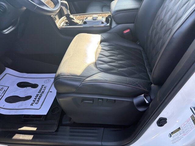 2023 Nissan Armada Platinum