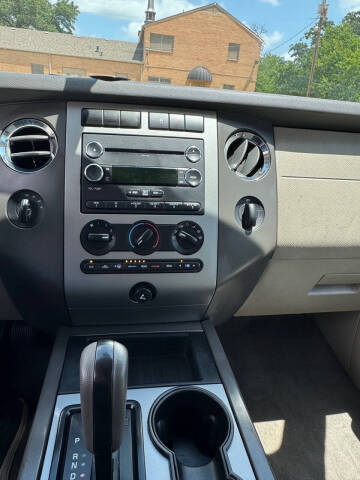 2010 Ford Expedition XLT