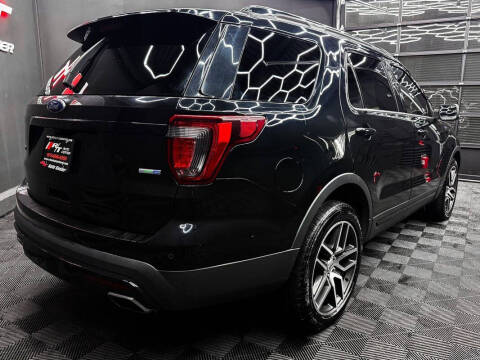 2017 Ford Explorer Sport