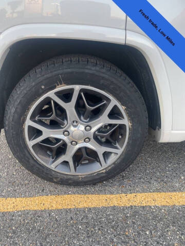 2020 Jeep Grand Cherokee Overland