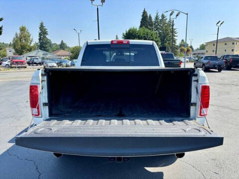 2016 RAM 1500 Laramie