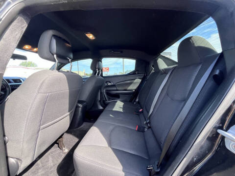 2012 Dodge Avenger SE V6