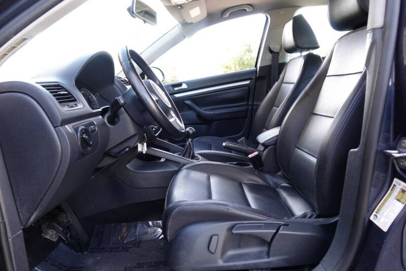 2010 Volkswagen Jetta Limited Edition PZEV