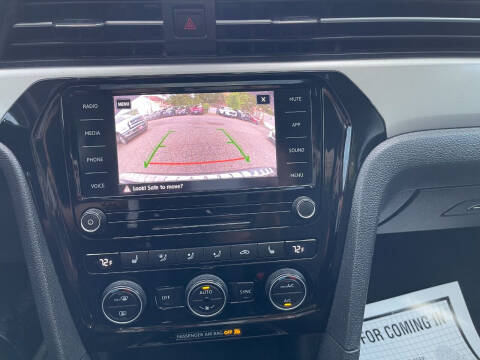 2021 Volkswagen Passat SE