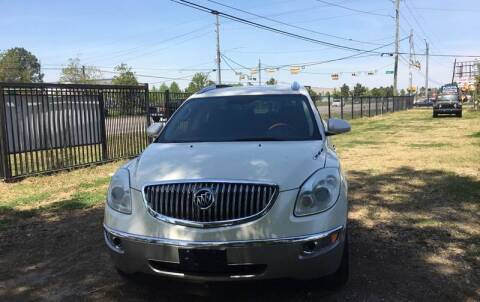 2008 Buick Enclave for sale at COUNTRY MOTORS in Houston TX