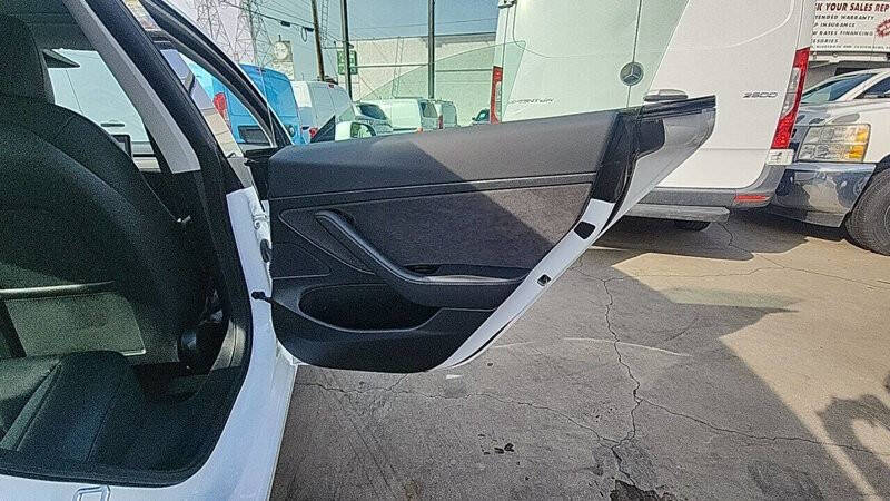 2020 Tesla Model 3 Standard Range