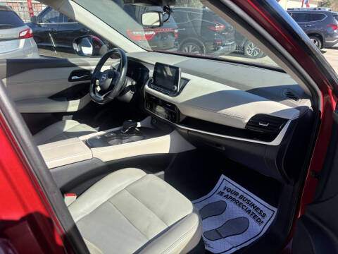 2023 Nissan Rogue SL