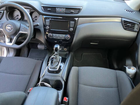 2020 Nissan Rogue Sport S