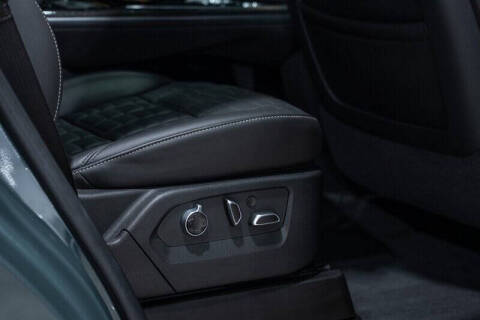 2025 Cadillac Escalade-V