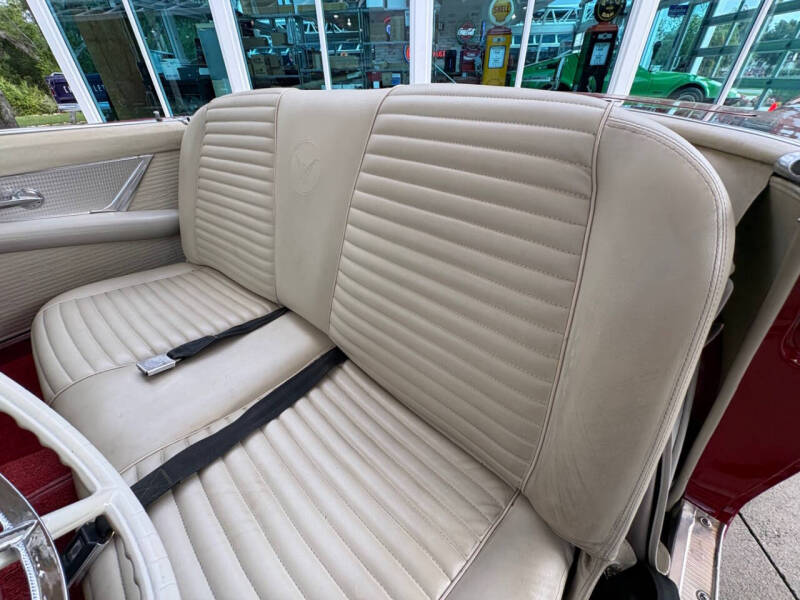 1957 Ford Thunderbird