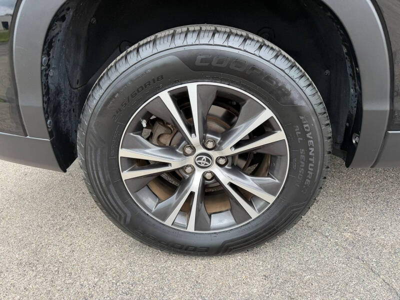 2019 Toyota Highlander LE Plus
