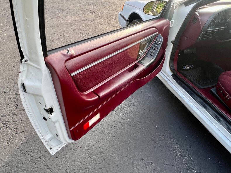 1991 Ford Thunderbird SC