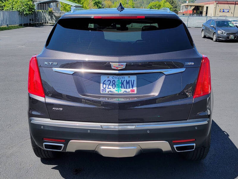 2017 Cadillac XT5 Platinum