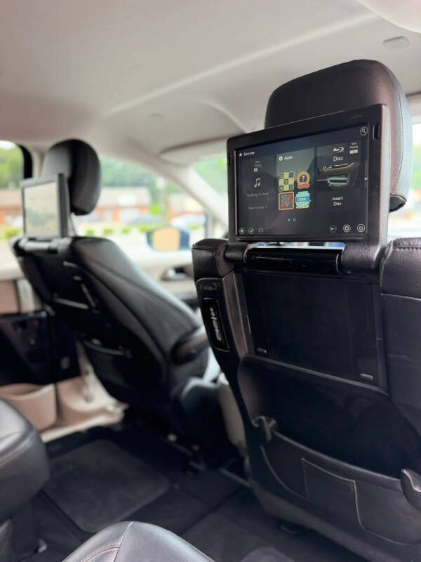 2017 Chrysler Pacifica Touring-L Plus
