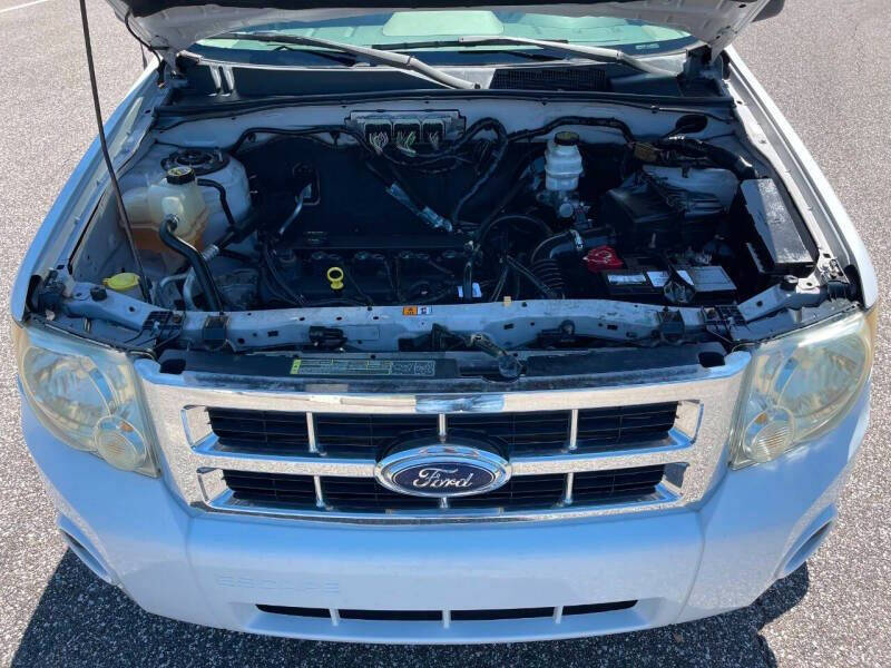 2009 Ford Escape XLS