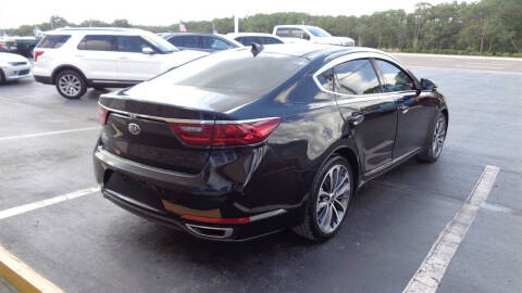 2017 Kia Cadenza Technology