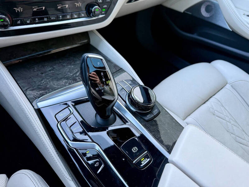 2021 BMW 5 Series M550i xDrive