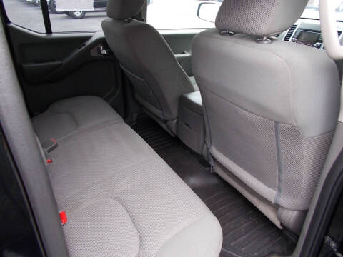 2016 Nissan Frontier SV